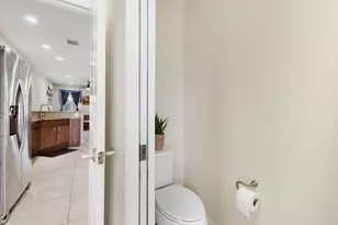 3964 Poinciana Ln, Hollywood, FL 33021 - Photo 23