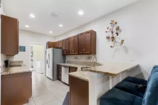 3964 Poinciana Ln, Hollywood, FL 33021 - Photo 5