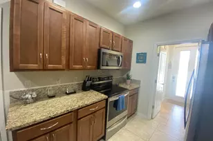 3964 Poinciana Ln, Hollywood, FL 33021 - Photo 7