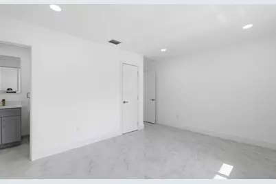 401 SE 1st Avenue, Pompano Beach, FL 33060 - Photo 23