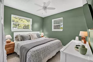 1446 W Perry St, Lantana, FL 33462 - Photo 17