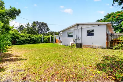1446 W Perry Street, Lantana, FL 33462 - Photo 31