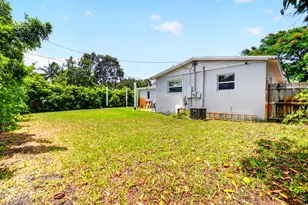 1446 W Perry St, Lantana, FL 33462 - Photo 31