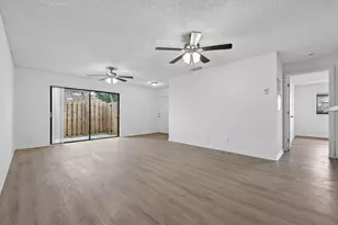 4983 NW 95th Ave, Sunrise, FL 33351 - Photo 3