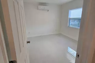 206 NE 13th St, Fort Lauderdale, FL 33304 - Photo 5