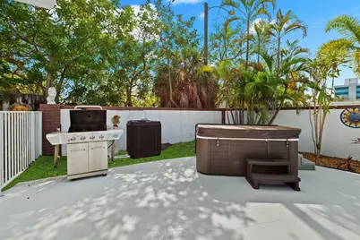2200 NE 36th Street, Fort Lauderdale, FL 33308 - Photo 25