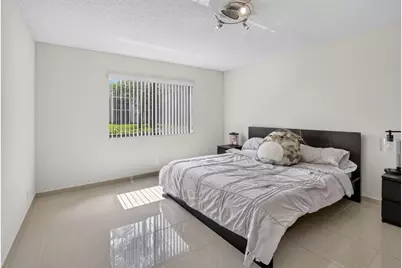410 Lakeview Drive #103, Weston, FL 33326 - Photo 19