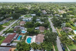 2440 SW 16th St, Fort Lauderdale, FL 33312 - Photo 5