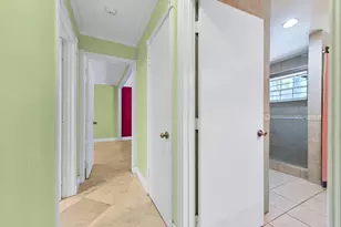 138 NE 29th St, Wilton Manors, FL 33334 - Photo 19