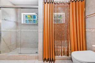 138 NE 29th St, Wilton Manors, FL 33334 - Photo 17