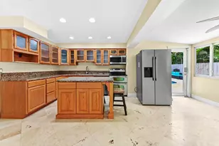 138 NE 29th St, Wilton Manors, FL 33334 - Photo 9