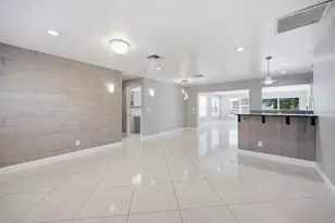 434 Australian Cir, Lake Park, FL 33403 - Photo 5