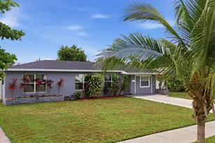 434 Australian Cir, Lake Park, FL 33403 - Photo 3