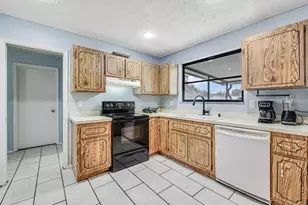 366 SE Lancaster Ave, Port Saint Lucie, FL 34984 - Photo 13