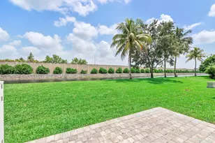 9905 NW 57th Manor, Coral Springs, FL 33076 - Photo 3
