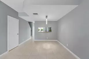9905 NW 57th Manor, Coral Springs, FL 33076 - Photo 17