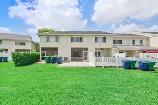 9905 NW 57th Manor, Coral Springs, FL 33076 - Photo 9