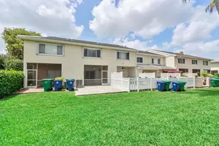 9905 NW 57th Manor, Coral Springs, FL 33076 - Photo 9
