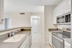 780 S Sapodilla Ave, West Palm Beach, FL 33401 - Photo 7