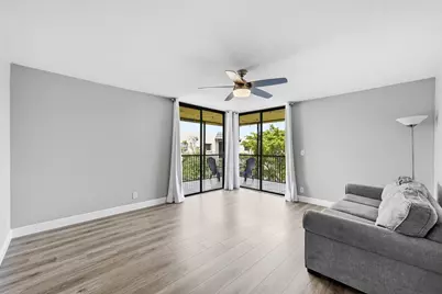 10401 W Broward Boulevard #401, Plantation, FL 33324 - Photo 3