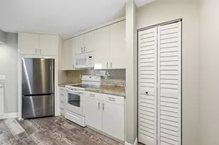 10401 W Broward Blvd, Plantation, FL 33324 - Photo 11