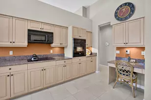 8064 Desmond Dr, Boynton Beach, FL 33472 - Photo 25