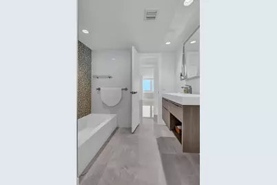 201 N Riverside Drive #802, Pompano Beach, FL 33062 - Photo 33
