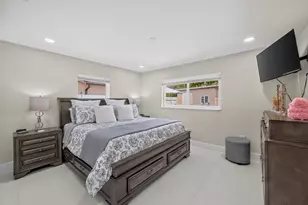 10363 SW 6th St, Sweetwater, FL 33174 - Photo 11