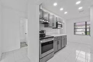 1620 Granfern Ave, West Palm Beach, FL 33415 - Photo 9