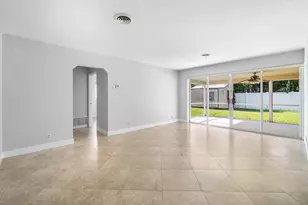 914 SW 4th St, Boca Raton, FL 33486 - Photo 7