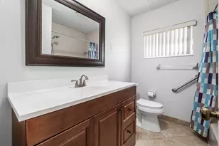 914 SW 4th St, Boca Raton, FL 33486 - Photo 17