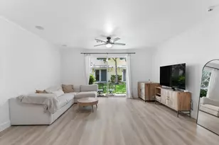 7783 Deercreek Ct, Davie, FL 33328 - Photo 3