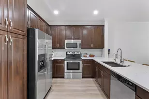 7783 Deercreek Ct, Davie, FL 33328 - Photo 9