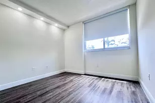 7707 NW 7th St, Miami, FL 33126 - Photo 5