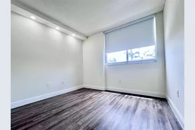 7707 NW 7 Street #3-802, Miami, FL 33126 - Photo 5