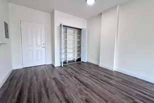 7707 NW 7th St, Miami, FL 33126 - Photo 3
