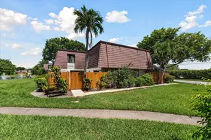 7683 Courtyard Run W, Boca Raton, FL 33433 - Photo 1