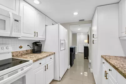 899 Jeffery Street #301, Boca Raton, FL 33487 - Photo 11