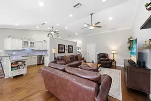 805 Daffodil Dr, Wellington, FL 33414 - Photo 19