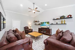 805 Daffodil Dr, Wellington, FL 33414 - Photo 17