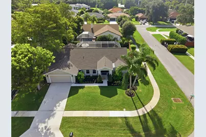 805 Daffodil Drive, Wellington, FL 33414 - Photo 3