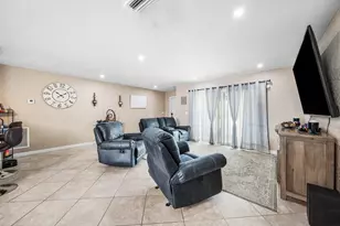 4901 NW 18th Ave, Deerfield Beach, FL 33064 - Photo 9