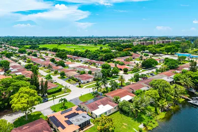4901 NW 18th Avenue, Deerfield Beach, FL 33064 - Photo 47