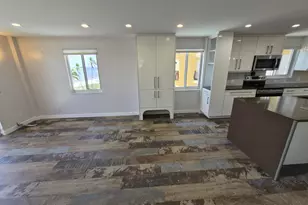 1815 N Surf Rd, Hollywood, FL 33019 - Photo 11