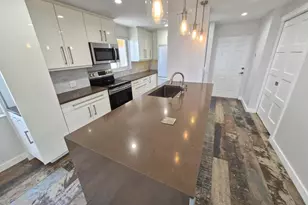 1815 N Surf Rd, Hollywood, FL 33019 - Photo 25