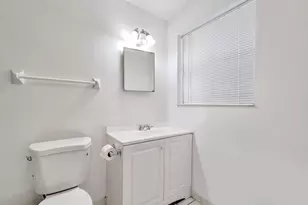 850 E Commercial Blvd, Oakland Park, FL 33334 - Photo 25
