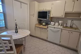 3150 N Palm Aire Dr, Pompano Beach, FL 33069 - Photo 9