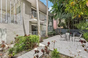 740 Meridian Ave, Miami Beach, FL 33139 - Photo 23