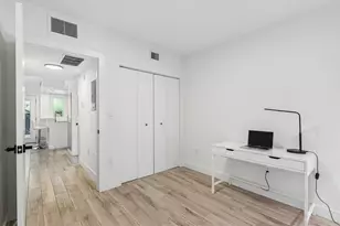 740 Meridian Ave, Miami Beach, FL 33139 - Photo 23