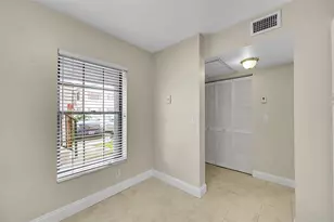 2518 NW 89th Dr, Coral Springs, FL 33065 - Photo 15